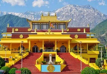 Amritsar to Dharamshala Scenic Tour