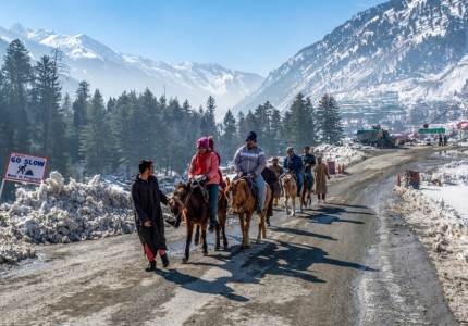 Kashmir Taxi Rental Service