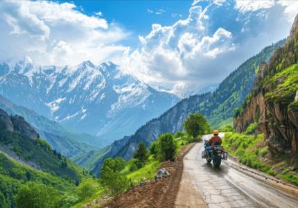 Hill Charm Trio: Dalhousie, Dharamshala & Manali from Amritsar
