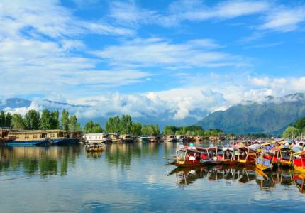 Amritsar to Kashmir Delight – Valley Views Included